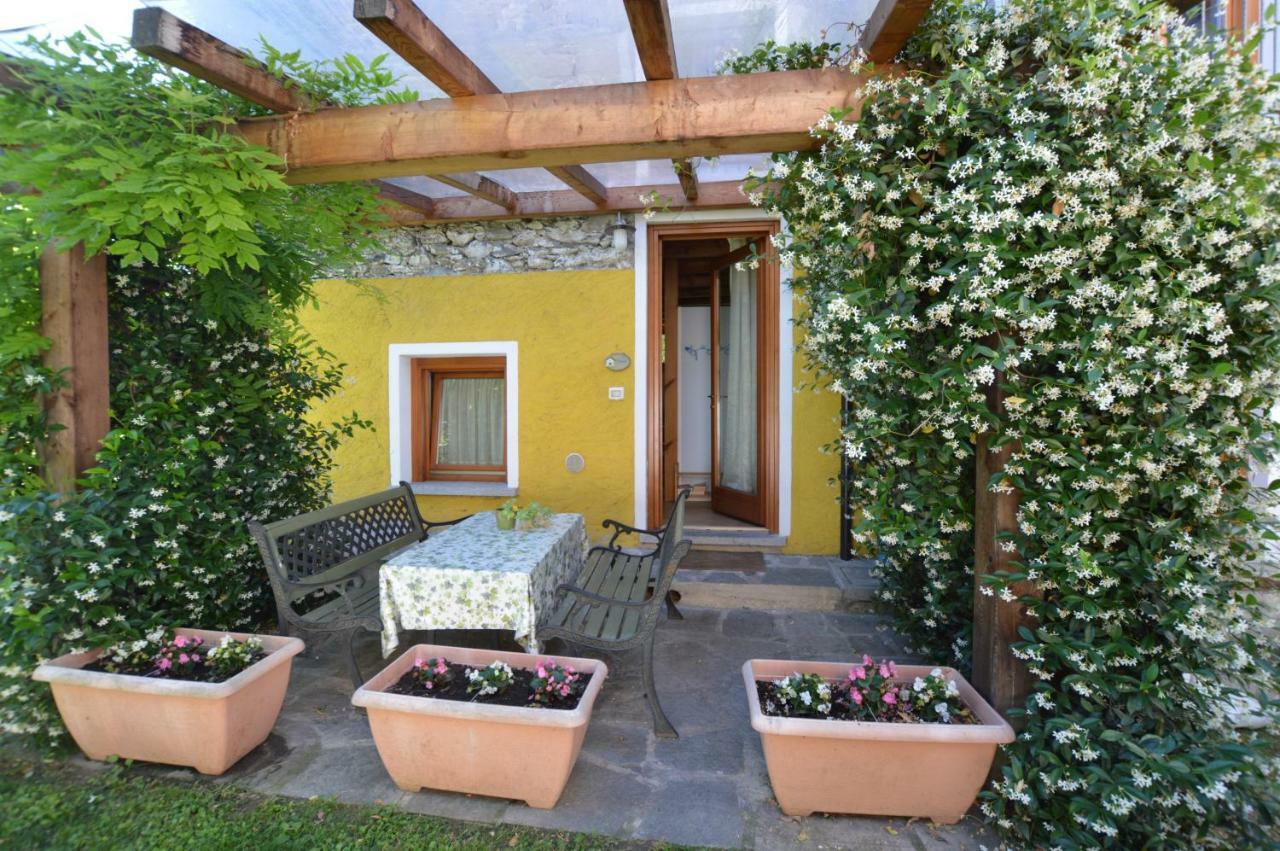 Rustico Giulietta E Romeo Villa Colico Exteriör bild